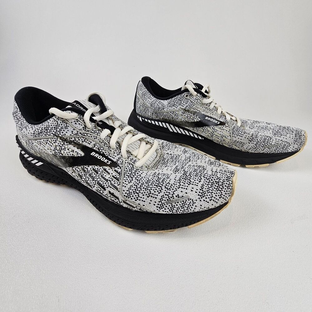 Brooks Adrenaline GTS 21 Womens Size 12 Running Shoes Black White 1203291B135